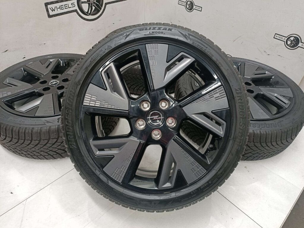 Opel Astra lichtmetaal velgen 18"inch 5x108 winterbanden, Ophalen, Gebruikt, 18 inch, Banden en Velgen