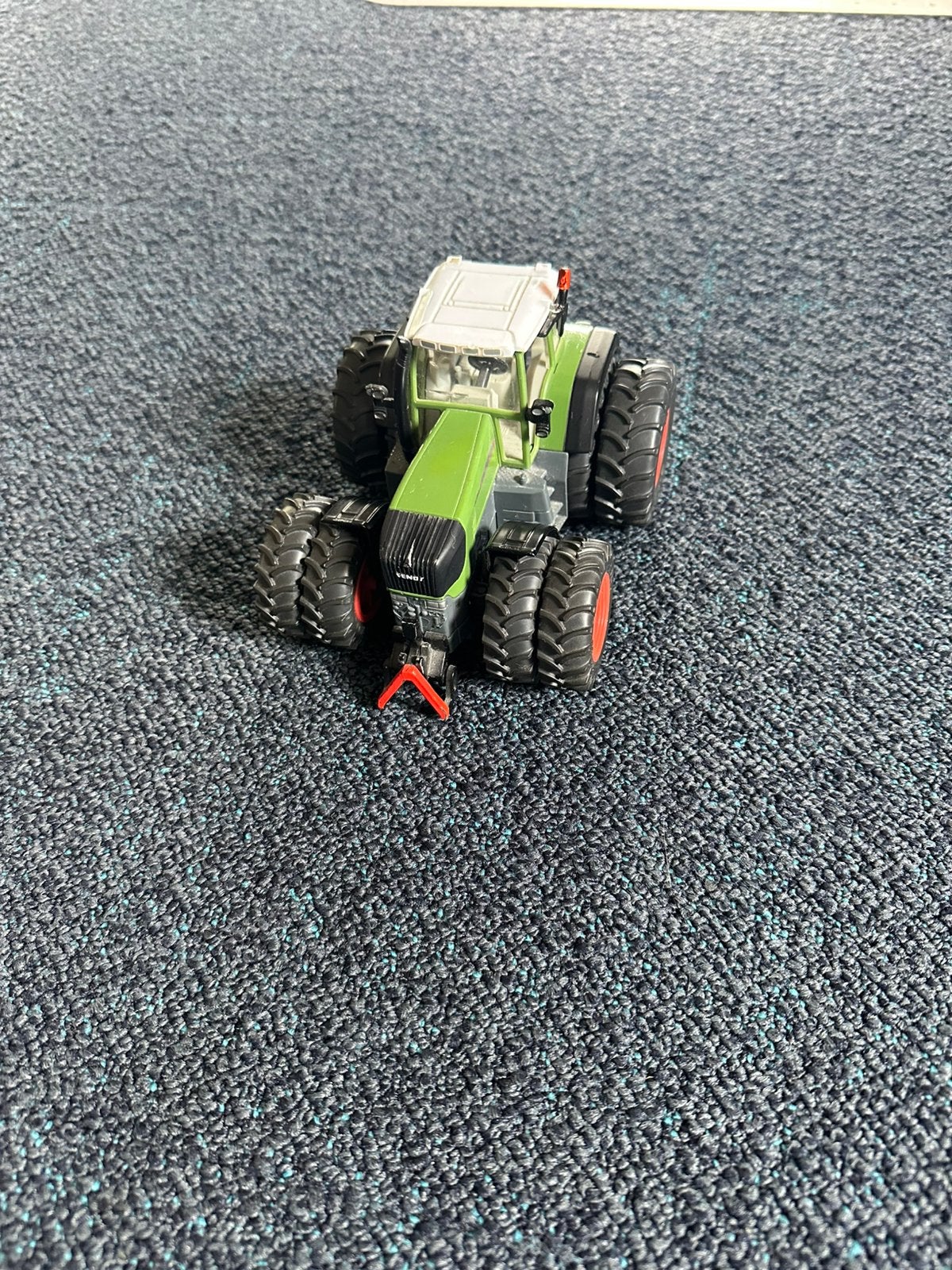 Siku trekker Fendt, Hobby en Vrije tijd, Modelauto's | 1:32, Ophalen, Zo goed als nieuw, Tractor of Landbouw, SIKU