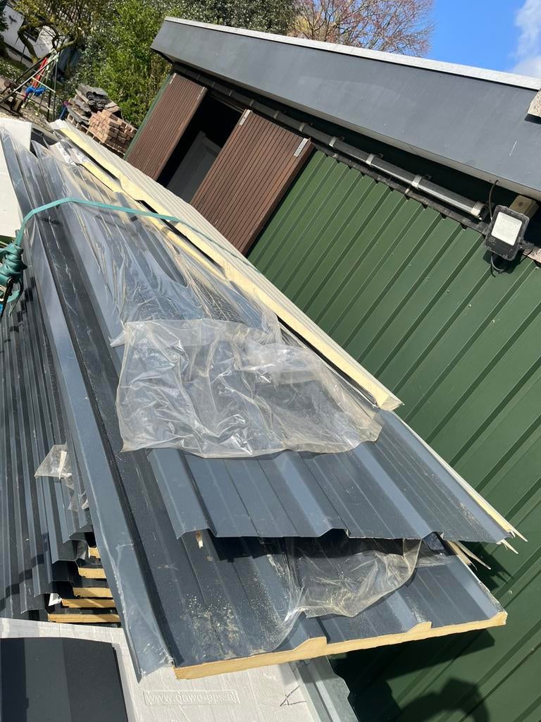 Rest stukken sandwichpanelen, Ophalen, 4 tot 8 cm, Zo goed als nieuw, Hardschuim (Pir)