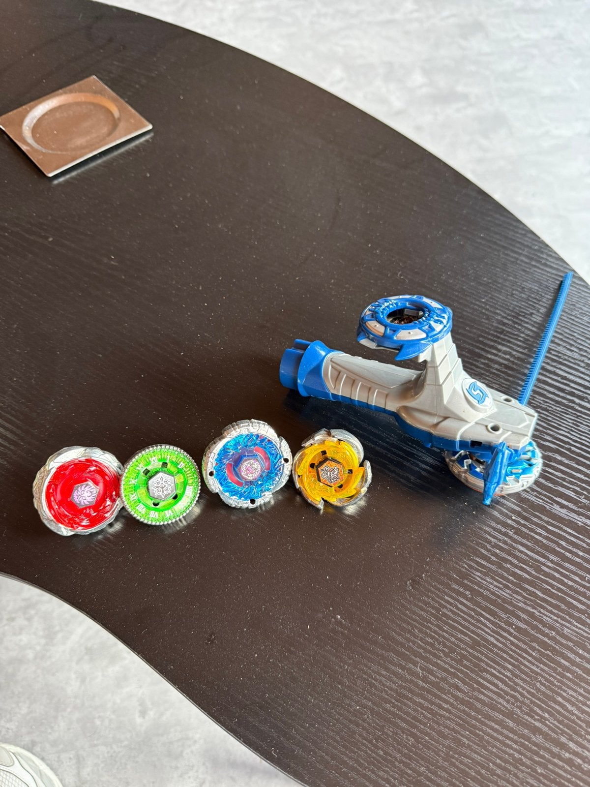 Beyblade burst + launcher, Ophalen, Gebruikt