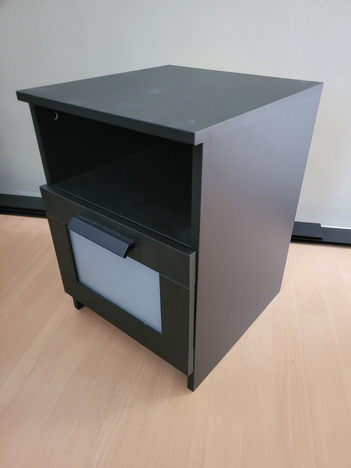 Ikea Brimnes Nachtkastje - Zwart met lade, Ophalen, Minder dan 45 cm, 55 tot 70 cm, Zo goed als nieuw