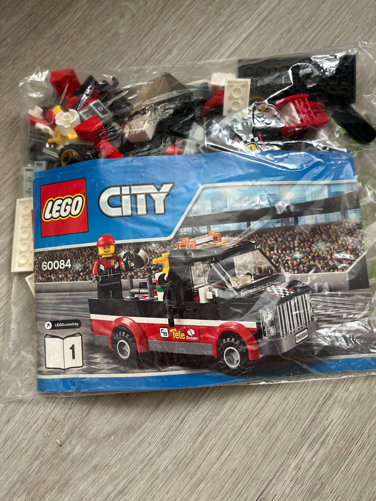 Lego City 60084 Race Truck - Compleet met instructies, Kinderen en Baby's, Speelgoed | Duplo en Lego, Ophalen, Lego, Compleet