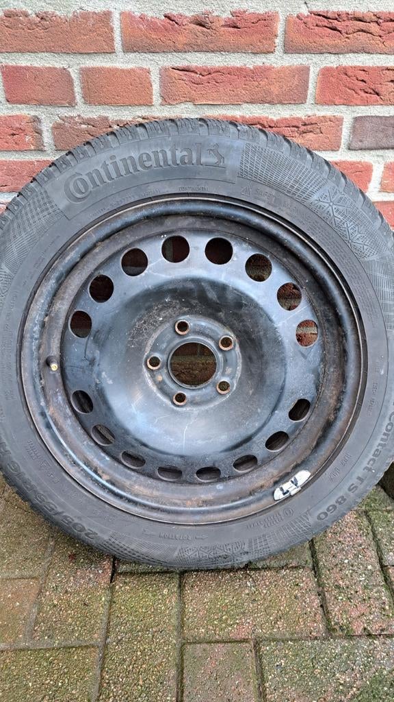 Opel  4 stalen velgen 16 inch met winterbanden (1 lek), Ophalen of Verzenden, Gebruikt