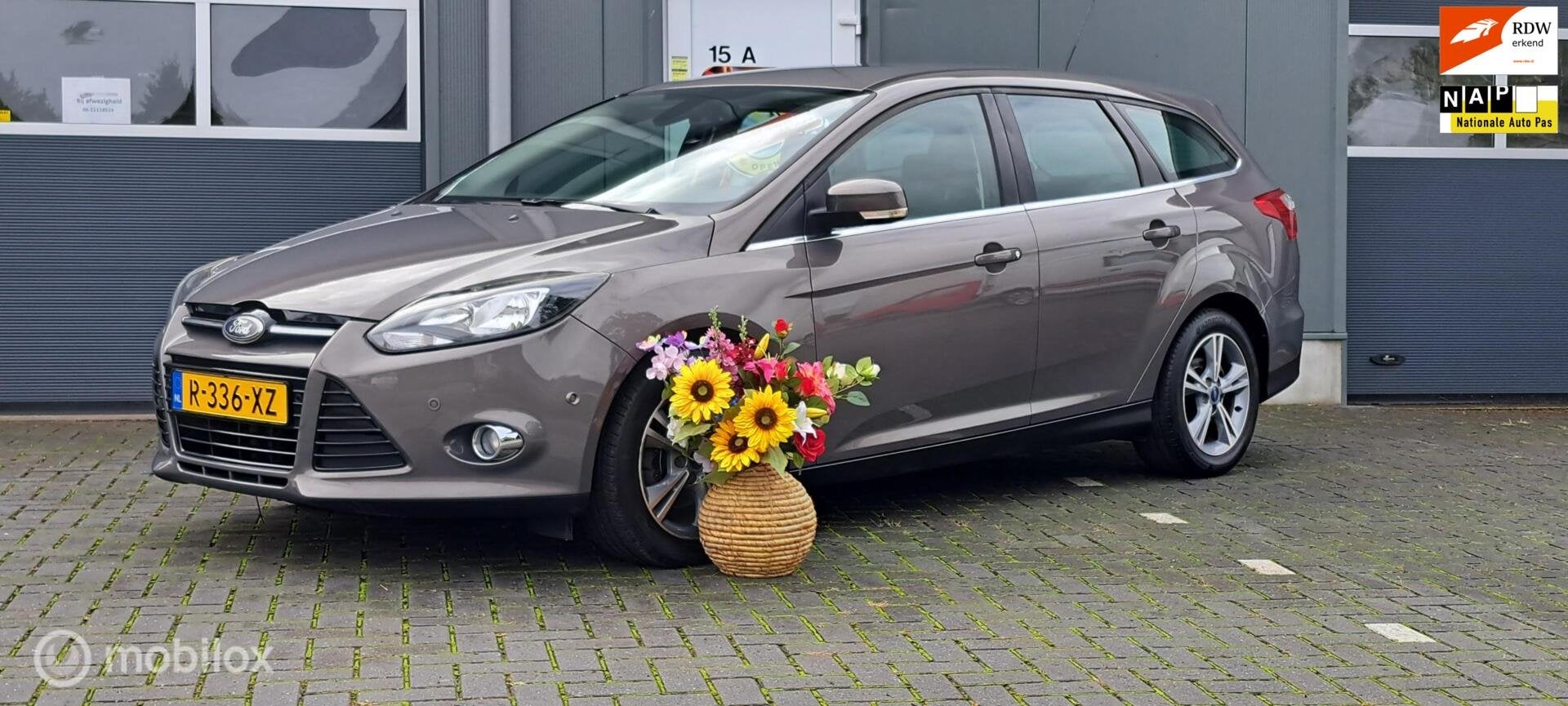 Ford Focus Wagon 1.0 EcoBoost Titanium, Euro 5, 101 pk, Bruin, Handgeschakeld