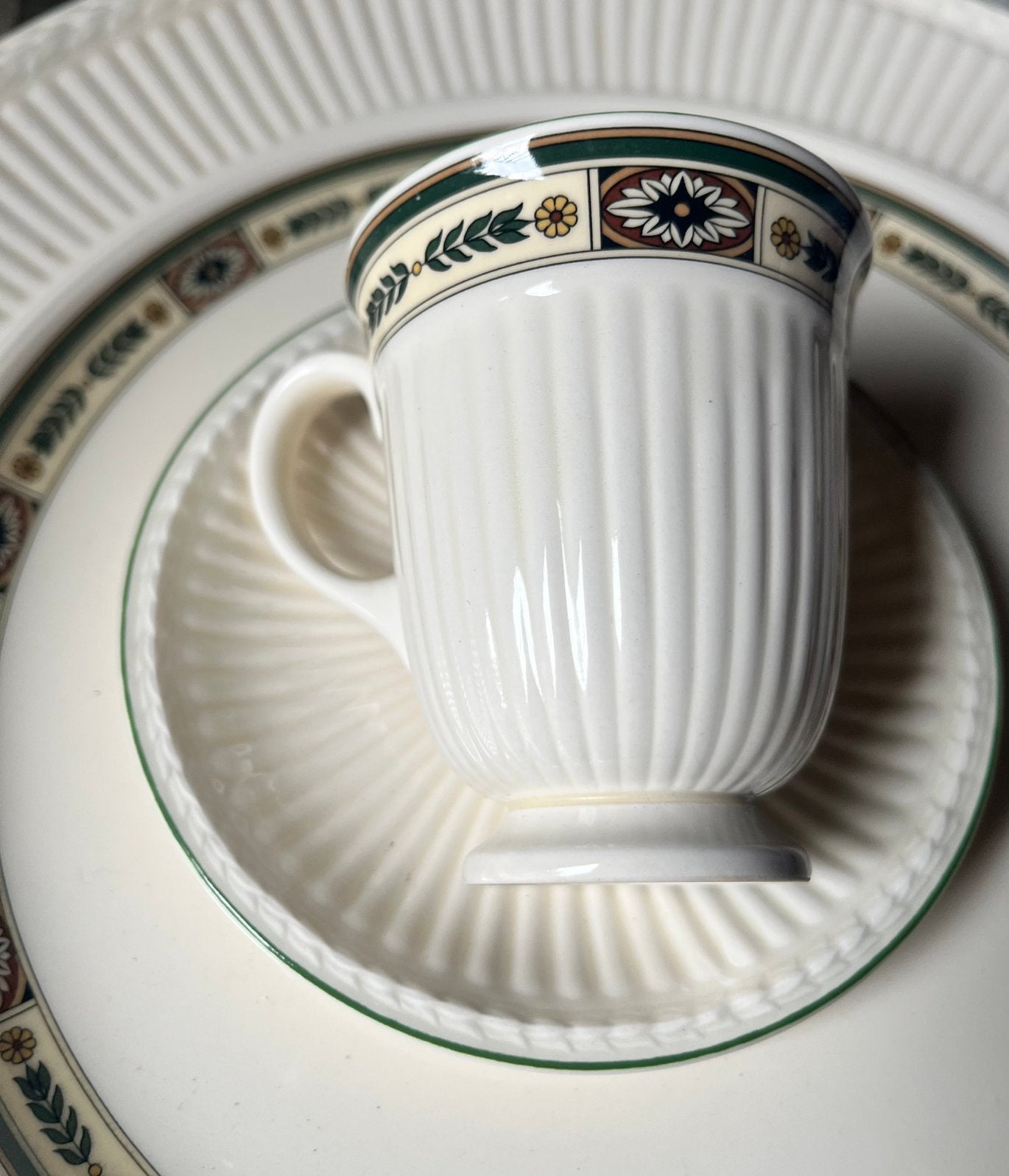 Wedgwood carlton theekop, Antiek en Kunst, Antiek | Servies los, Ophalen of Verzenden