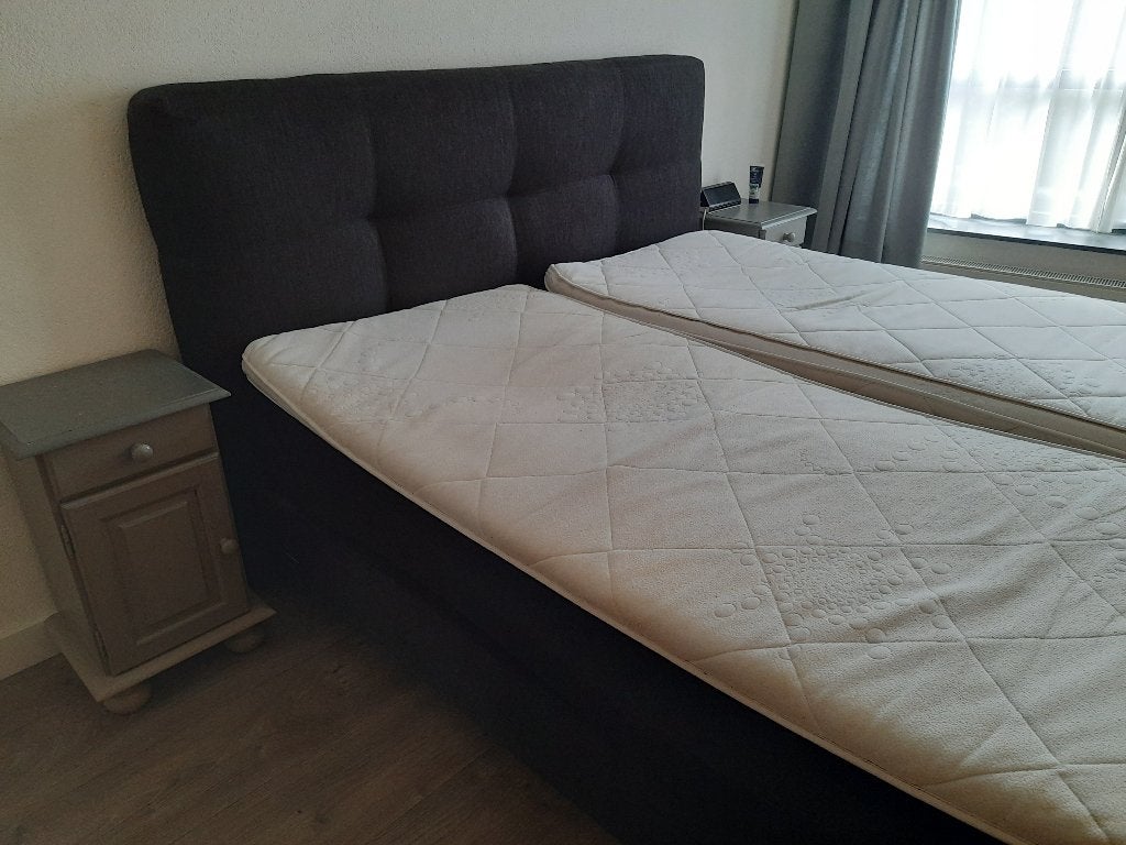 Boxspringbed   210cmbij180cm, Huis en Inrichting, Gebruikt, 210 cm, Tweepersoons, Ophalen of Verzenden