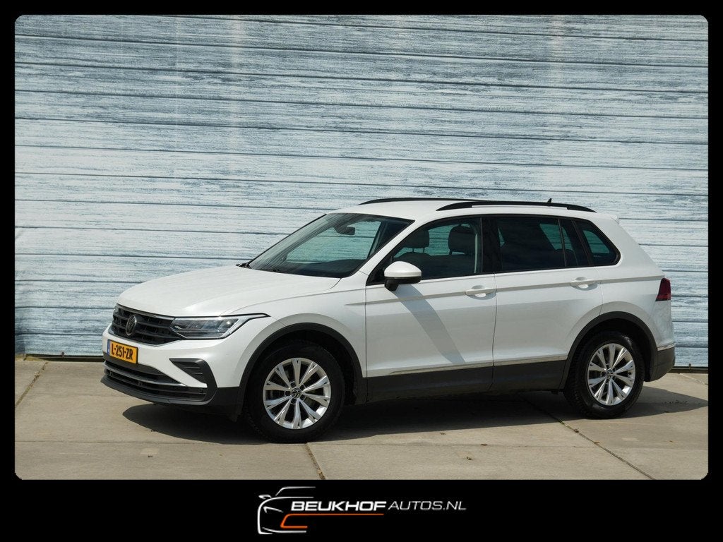 Volkswagen Tiguan 1.5 TSI Carplay Trekhaak Adapt Cruise Pdc, Auto's, Volkswagen, Bedrijf, Te koop, Tiguan, ABS, Adaptive Cruise Control