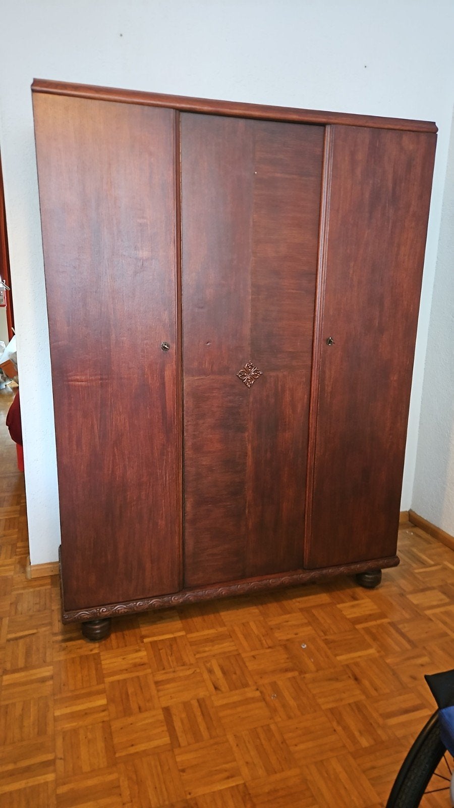 Vintage kledingkast met 3 deuren - 185x140 cm, Huis en Inrichting, Met deur(en), Gebruikt, 100 tot 150 cm, Ophalen of Verzenden