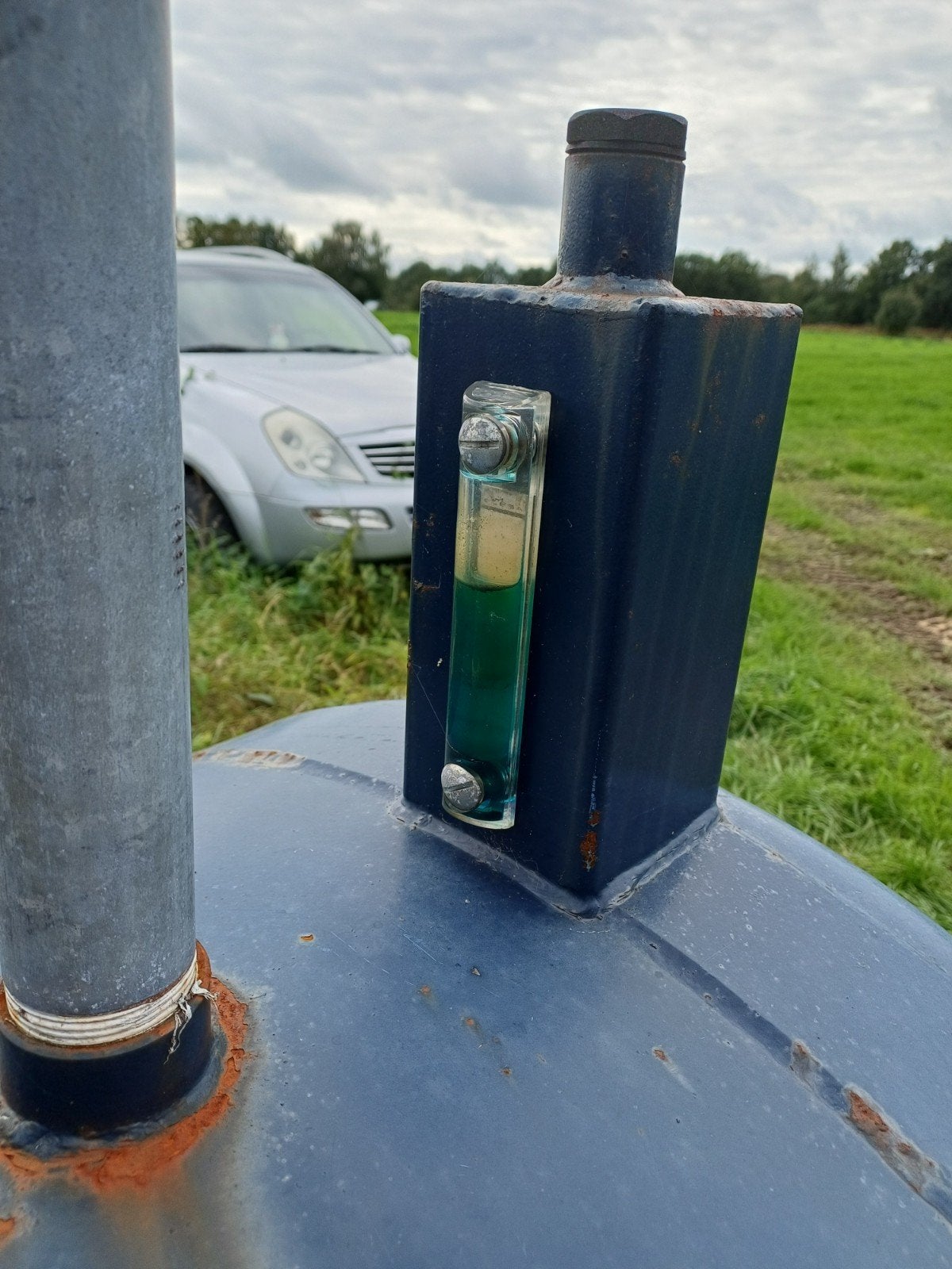 Foto 6 van Dieseltank 1000 liter met pomp en vulpistool