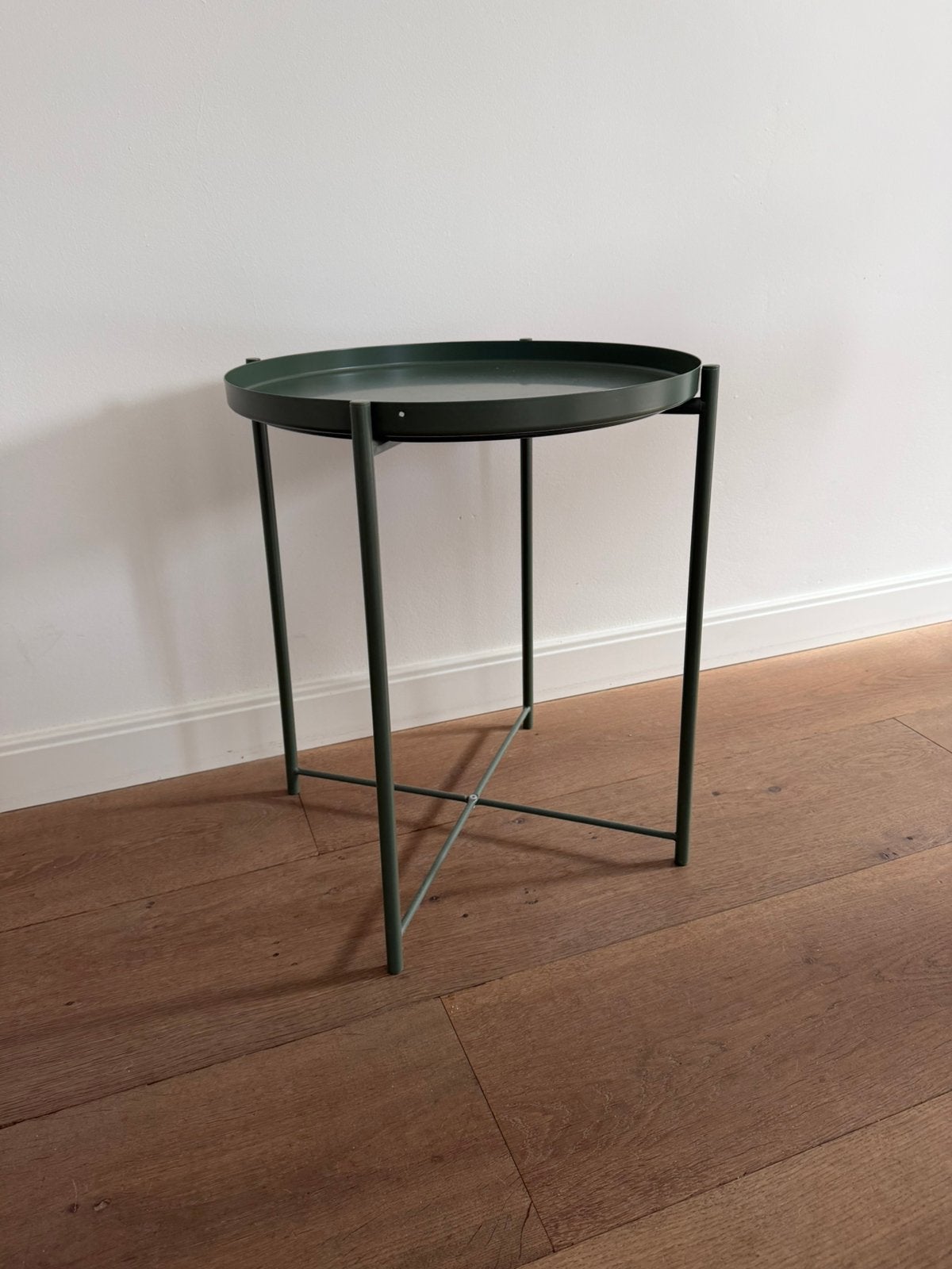 Bijzettafel met dienblad Gladom Ikea, Minder dan 55 cm, Metaal of Aluminium, Rond, Zo goed als nieuw