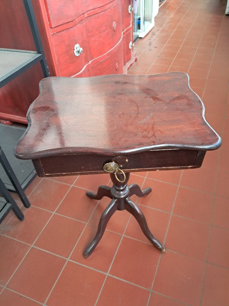 Klassieke houten bijzettafel wijntafel met lade  CS27264, Huis en Inrichting, Ophalen, Gebruikt, Klassiek, 55 tot 75 cm