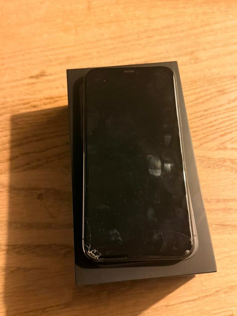 iPhone 11 PRO • 256GB (Beschadigd), Zwart, Ophalen of Verzenden, Zo goed als nieuw, Galaxy Z Flip