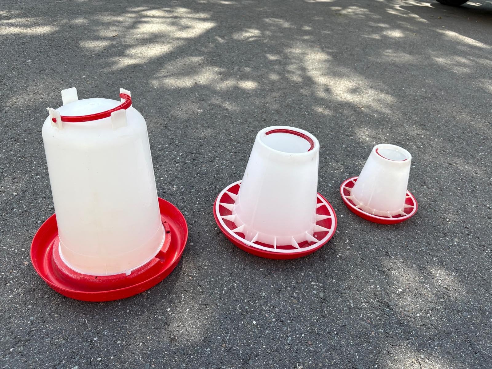 Voertonnen en drinkton voor kippen, Dieren en Toebehoren, Ophalen of Verzenden, Zo goed als nieuw, Drinken en Voederen