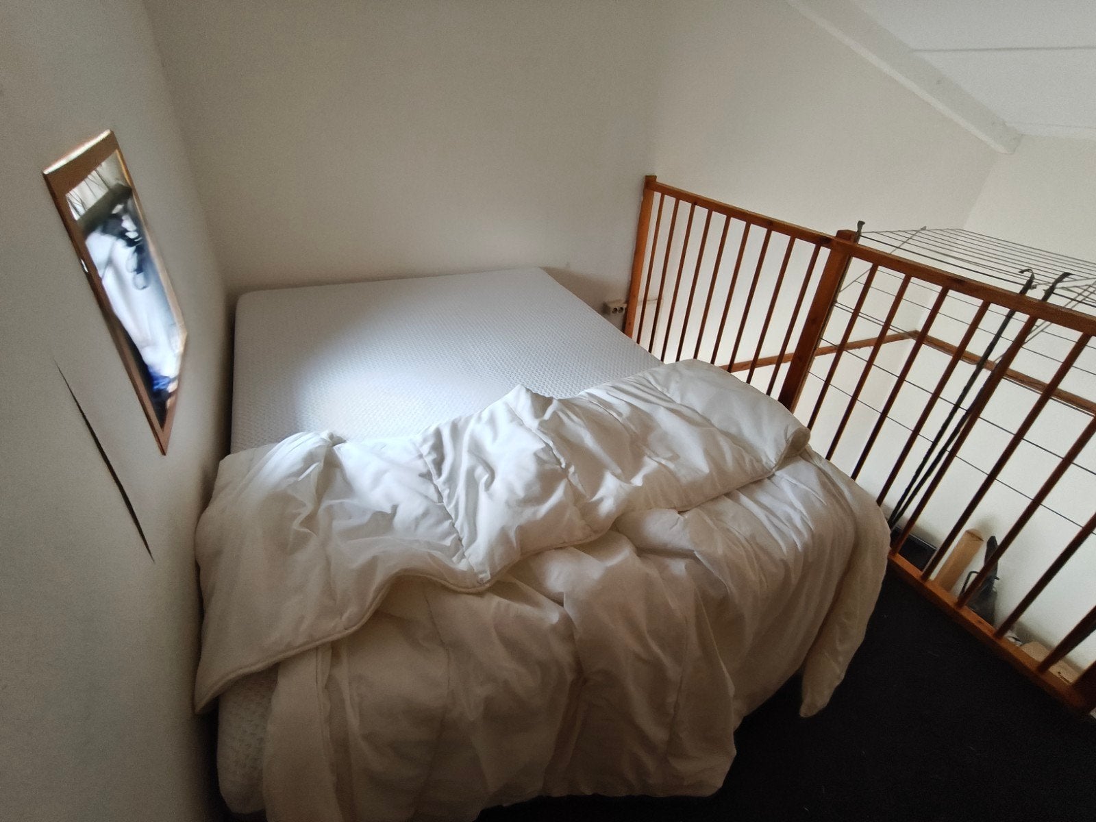 Bed (twijfelaar) met ikea dekbed, Ophalen, Gebruikt, 140 cm, Twijfelaar