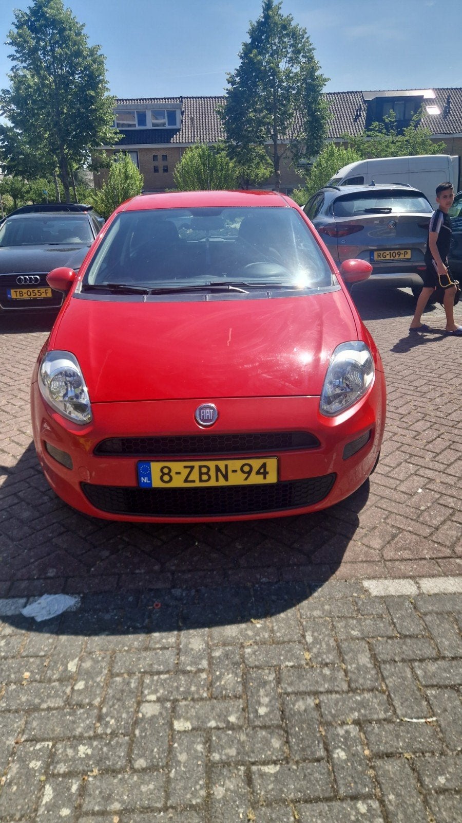Fiat Punto 0.9 Twinair 74KW 5DR 2014 Rood, Auto's, Voorwielaandrijving, 100 pk, 49 €/maand, Origineel Nederlands