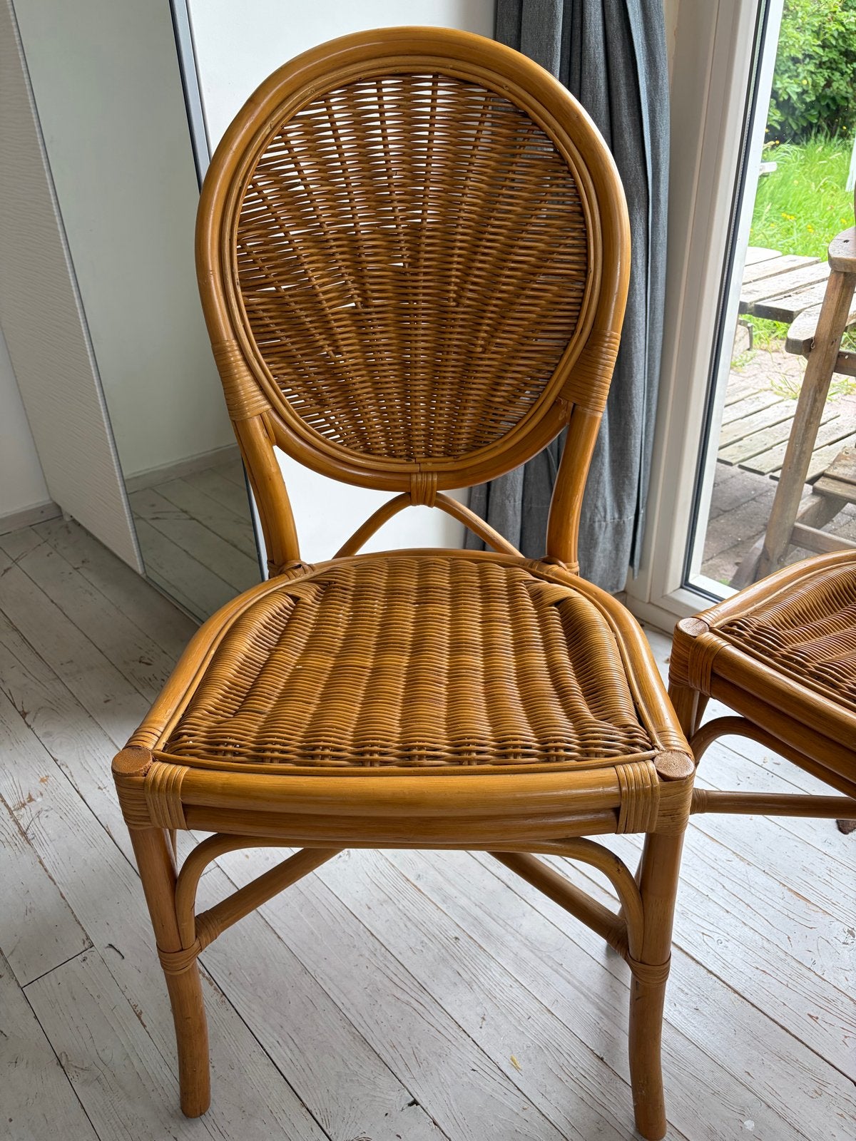 4 Rotan Eetkamerstoelen - Zo Goed als Nieuw, Ophalen, Bruin, Riet of Rotan, Zo goed als nieuw