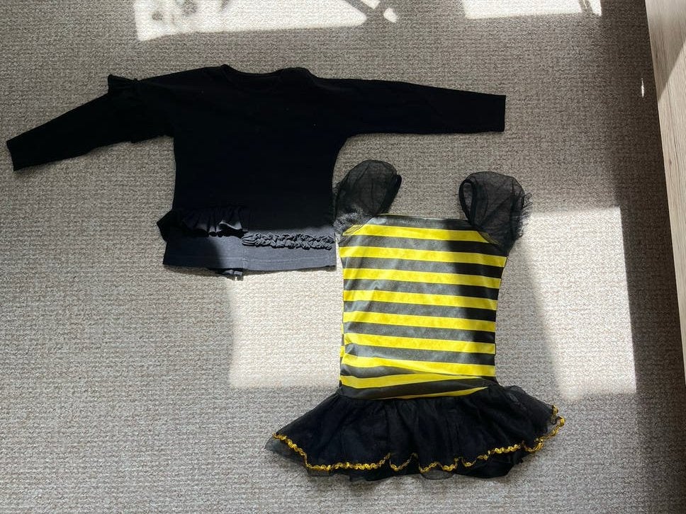 Bijen kostuum maat 104 - Halloween verkleedpak, Kinderen en Baby's, Ophalen of Verzenden, Zo goed als nieuw, Meisje, Setje