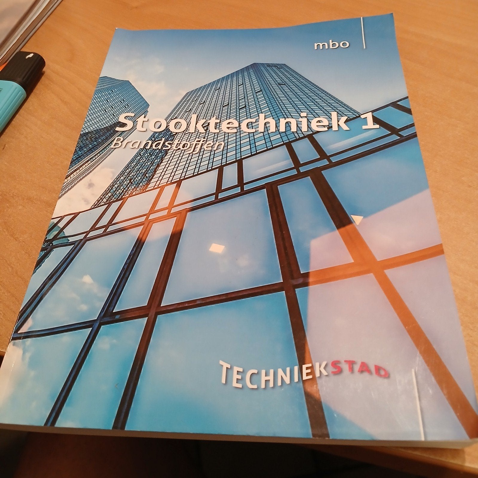 1 Brandstoffen, Ophalen of Verzenden, Zo goed als nieuw, Overige niveaus, Nederlands