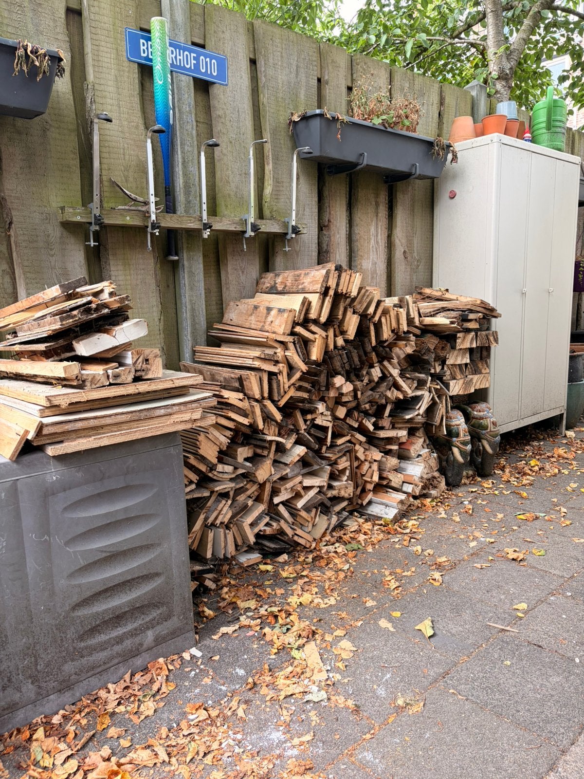 hout voor een allesbrander., Minder dan 3 m³, Ophalen