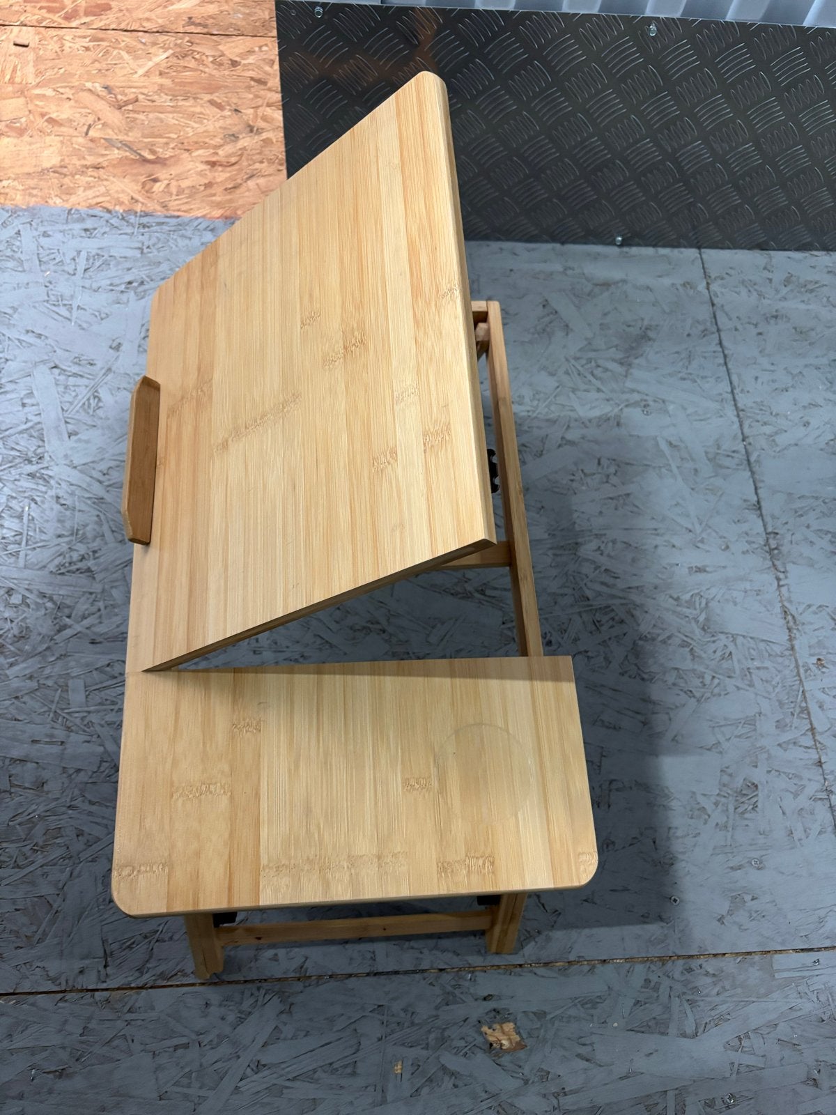 Verstelbare Houten Laptoptafel - Ideaal voor Thuiswerken, Computers en Software, Laptoptafels, Zo goed als nieuw, In hoogte verstelbaar