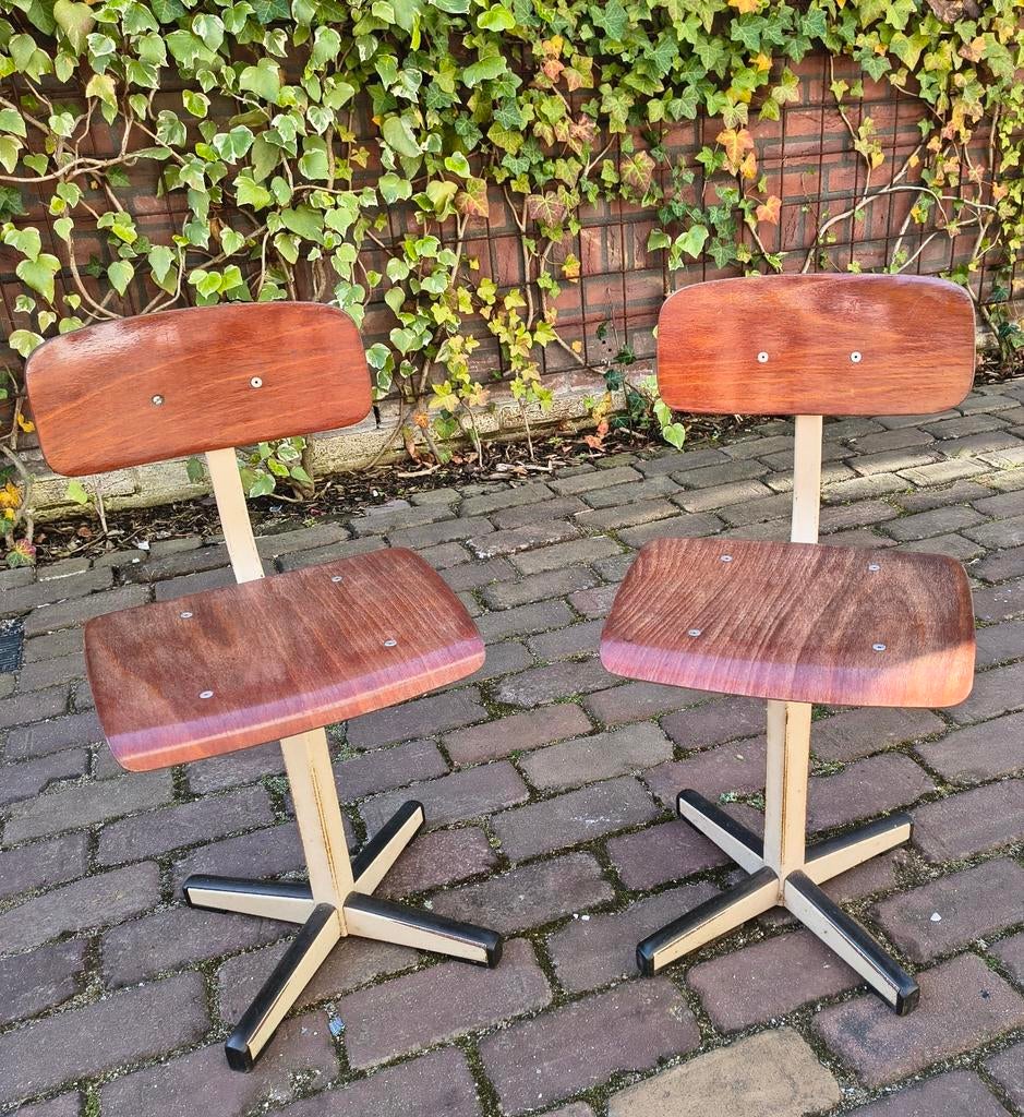 Vintage schoolstoeltjes - set van 2, Ophalen