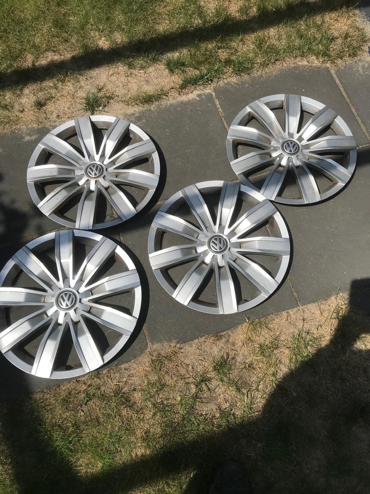 Set van 4 Volkswagen wieldoppen 18 inch, Ophalen, Gebruikt