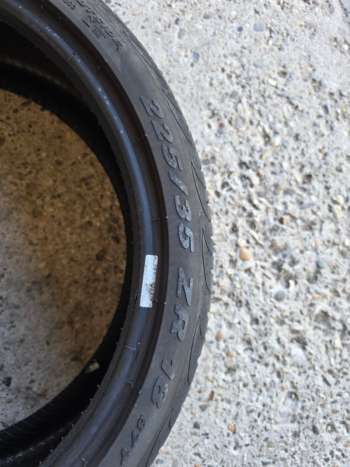 auto band 225/35zr18, Ophalen, Zo goed als nieuw