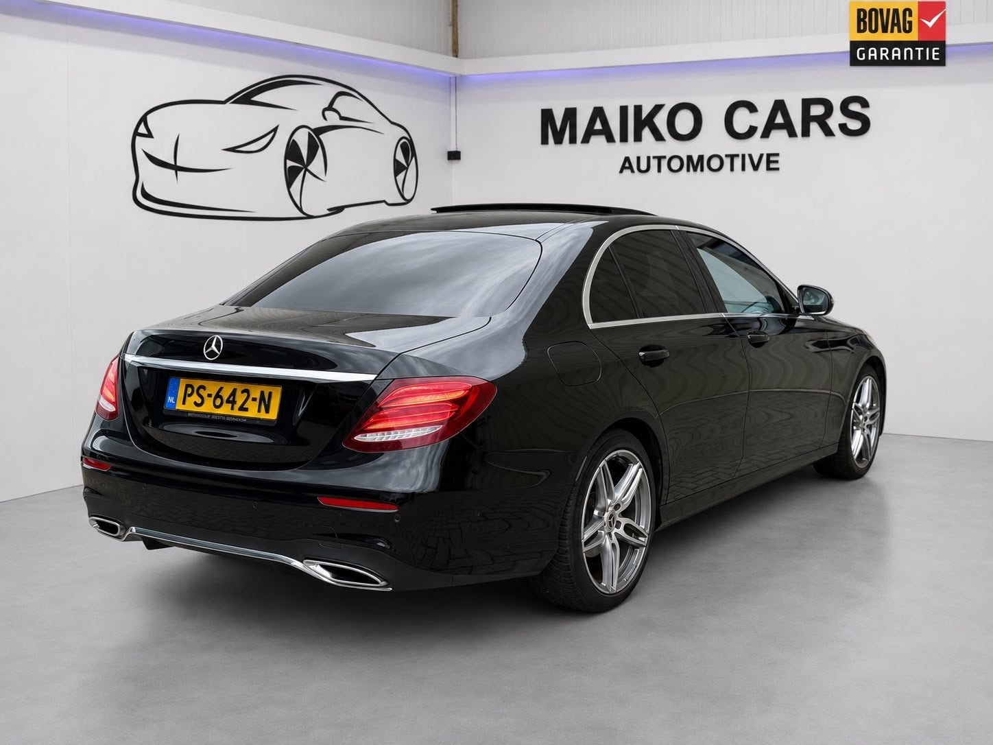 Mercedes-Benz E-klasse 220D Prestige Plus AMG-LINE OPEN DAK, Achterwielaandrijving, Gebruikt, 4 cilinders, Bedrijf