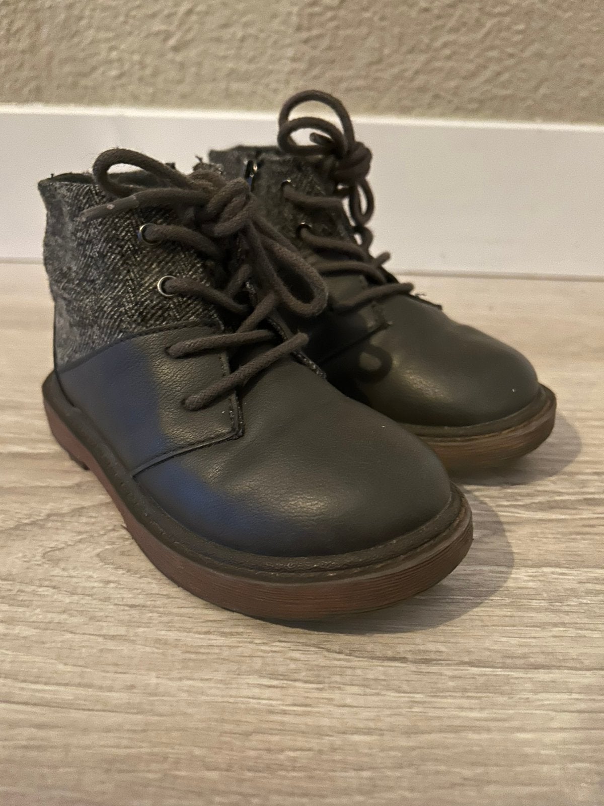Grijze schoenen Zara maat 23, Schoenen, Ophalen of Verzenden, Zo goed als nieuw, Jongen