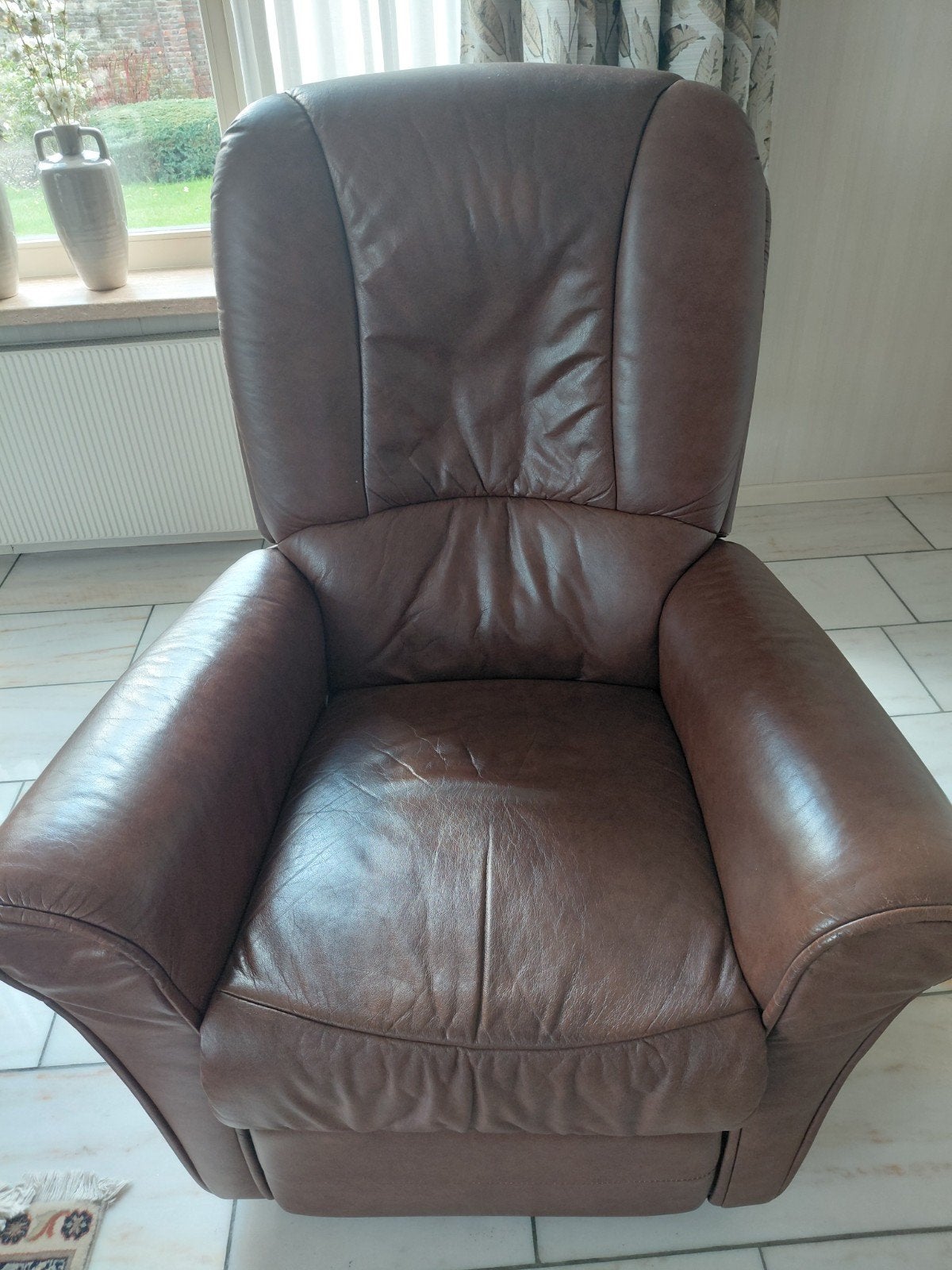 leren stoel(bruin), met massage, voetensteun, Ophalen, Gebruikt, 75 tot 100 cm
