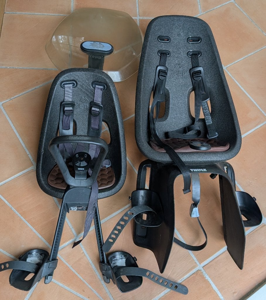 Complete set Thule Yepp Nexxt fietszitjes + windscherm, Ophalen, Gebruikt, Thule, Voetsteuntjes