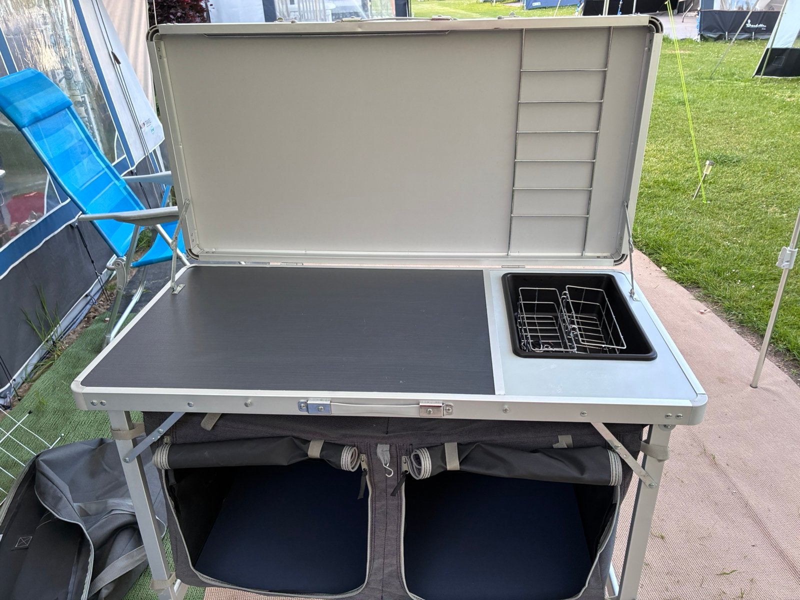 Campingkast, Caravans en Kamperen, Kampeermeubelen, Ophalen of Verzenden, Gebruikt, Campingkast