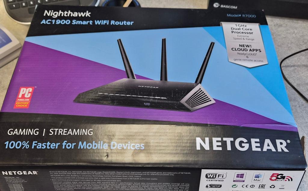 Netgear Nighthawk AC1900 Smart WiFi Router R7000, Computers en Software, Ophalen of Verzenden, Zo goed als nieuw, Router, Netgear