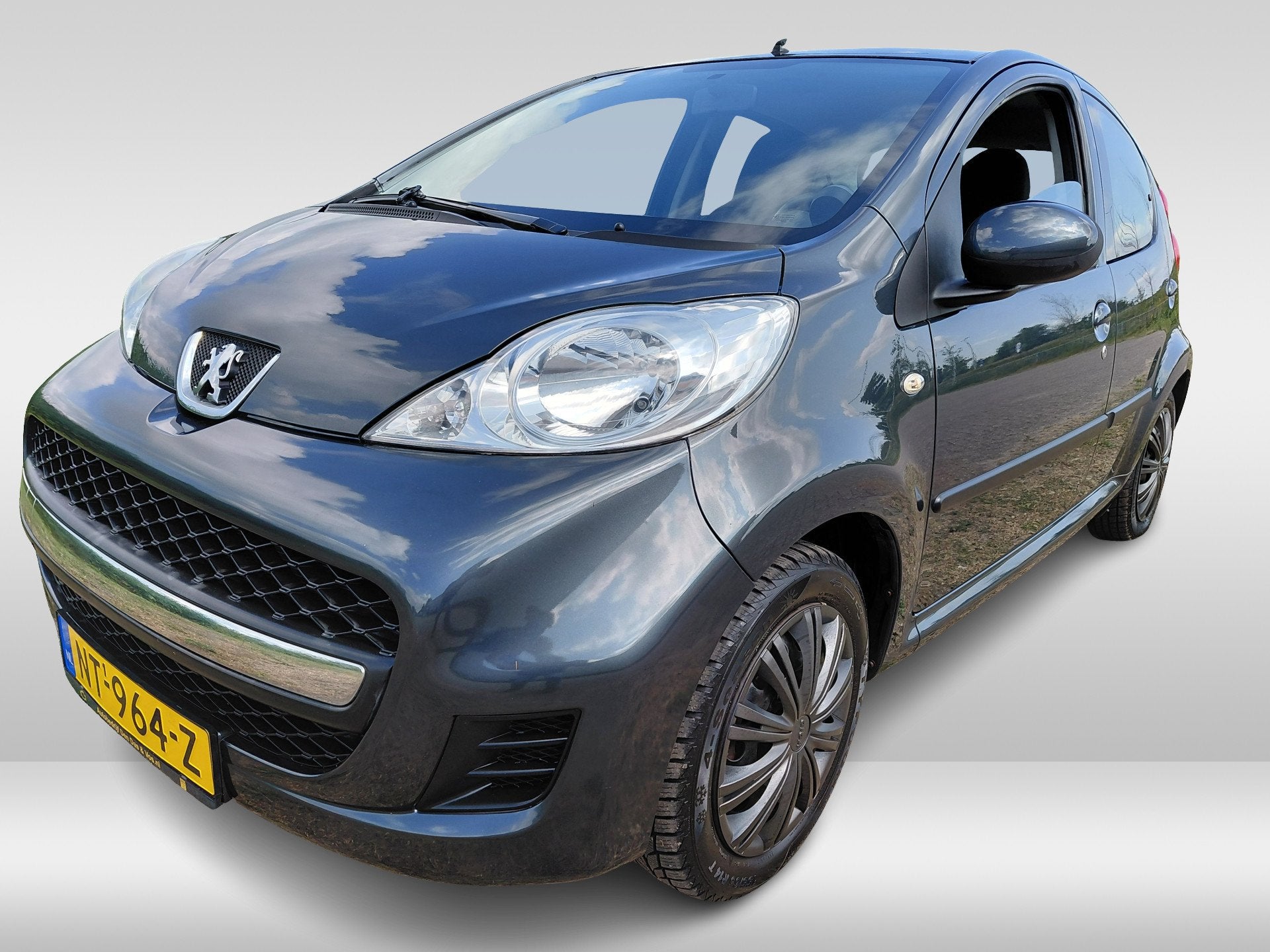 Peugeot 107 1.0-12V XR 5 drs. AIRCO (bj 2011), Voorwielaandrijving, Euro 5, Gebruikt, 4 stoelen