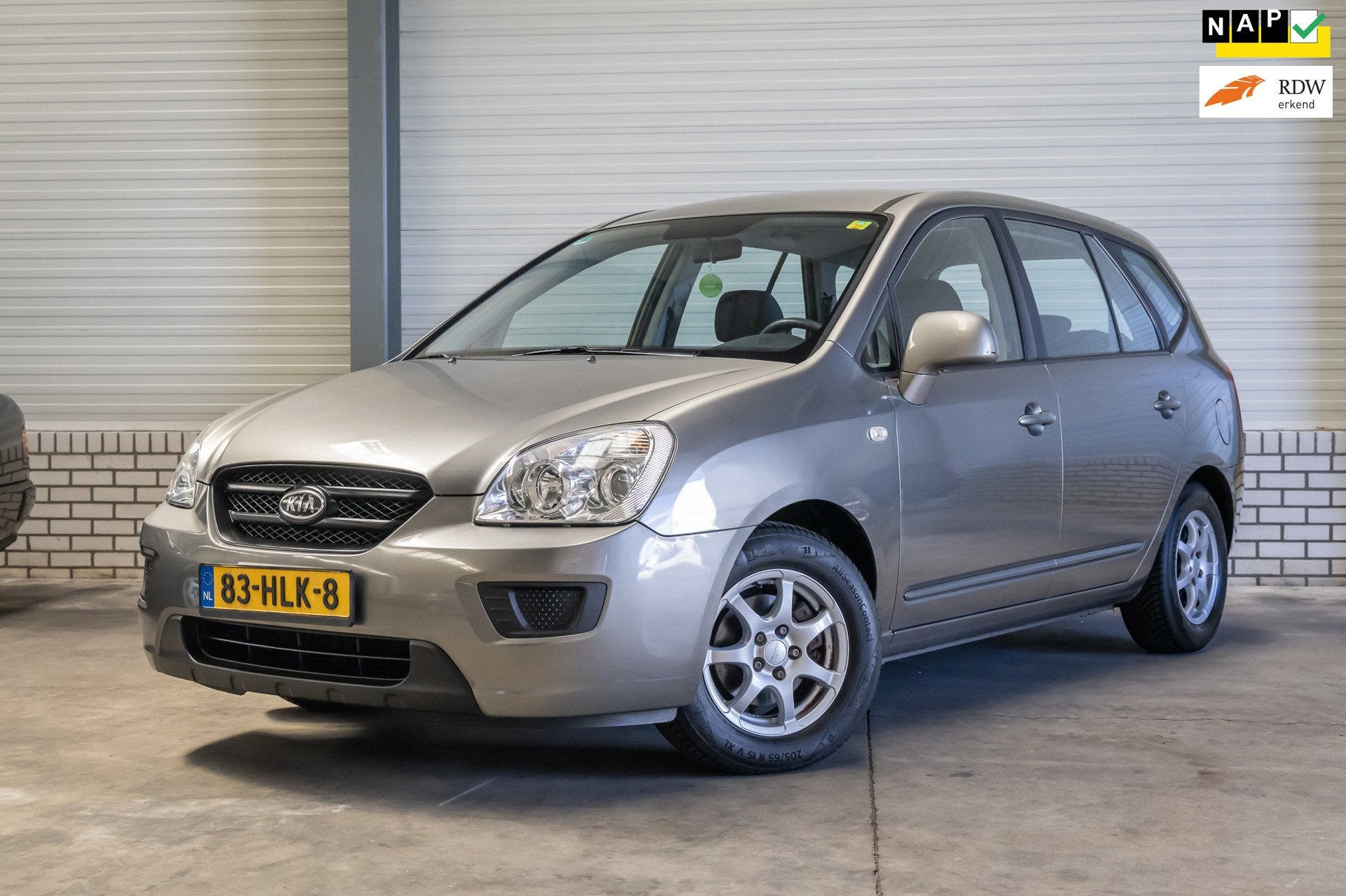 Kia Carens 2.0 CVVT X-tra, Voorwielaandrijving, 1998 cc, Stof, Gebruikt