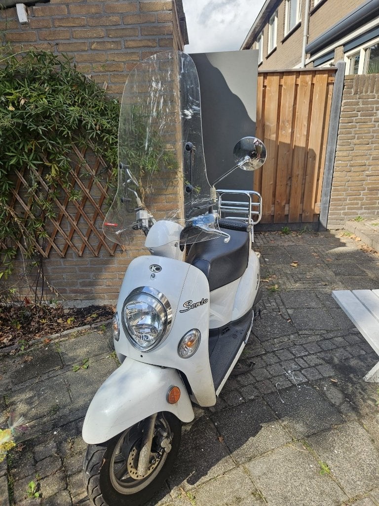 Mooie kymco  scooter, Fietsen en Brommers, Scooters | Kymco, Gebruikt, Overige modellen, Ophalen of Verzenden, Benzine