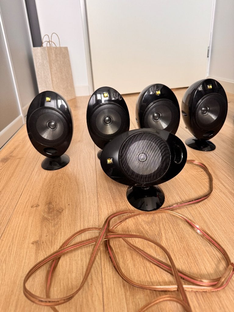KEF surround speakers 5 stuks – zwarte egg speakers, Ophalen, Gebruikt, Speakerset, 60 tot 120 watt