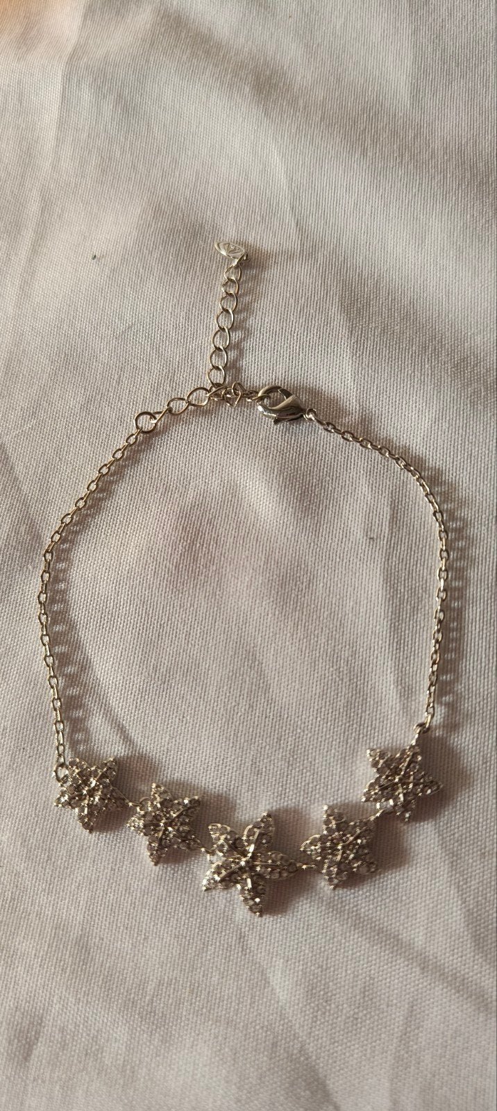 Yolora Armband met Sterren en Strass - Zilverkleurig, Overige materialen, Nieuw, Ophalen of Verzenden, Zilver