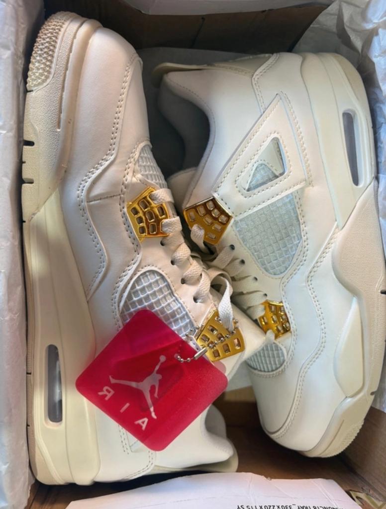 Jordan 4 wit beige ~ 43 ~ GLOEDNIEUW!, Ophalen of Verzenden, Zo goed als nieuw, Wit