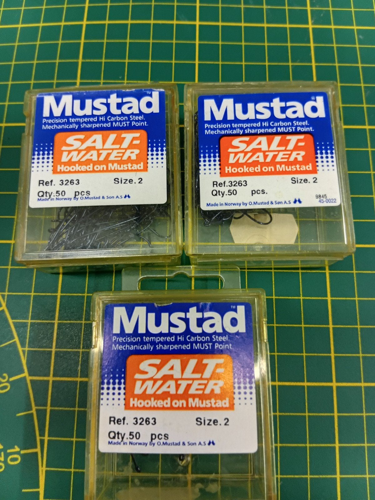 Mustad Saltwater vishaken - Maat 2 (3x 50 stuks), Watersport en Boten, Ophalen of Verzenden, Gebruikt, Haak