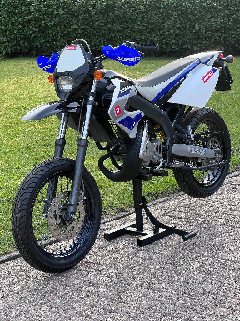 Derbi Senda SM 50 | maar 7200 KM | 2005, Ophalen, 6 versnellingen, Gebruikt, Maximaal 45 km/u