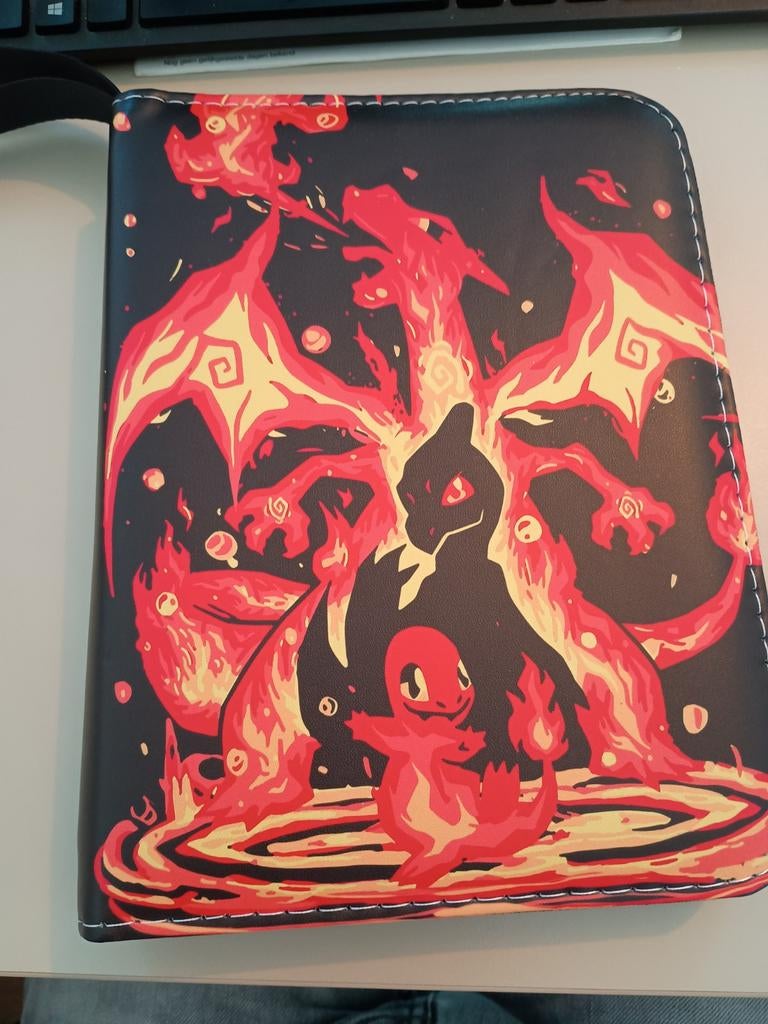 Pokemon kaarten map binder, Hobby en Vrije tijd, Verzamelkaartspellen | Pokémon, Ophalen of Verzenden, Nieuw