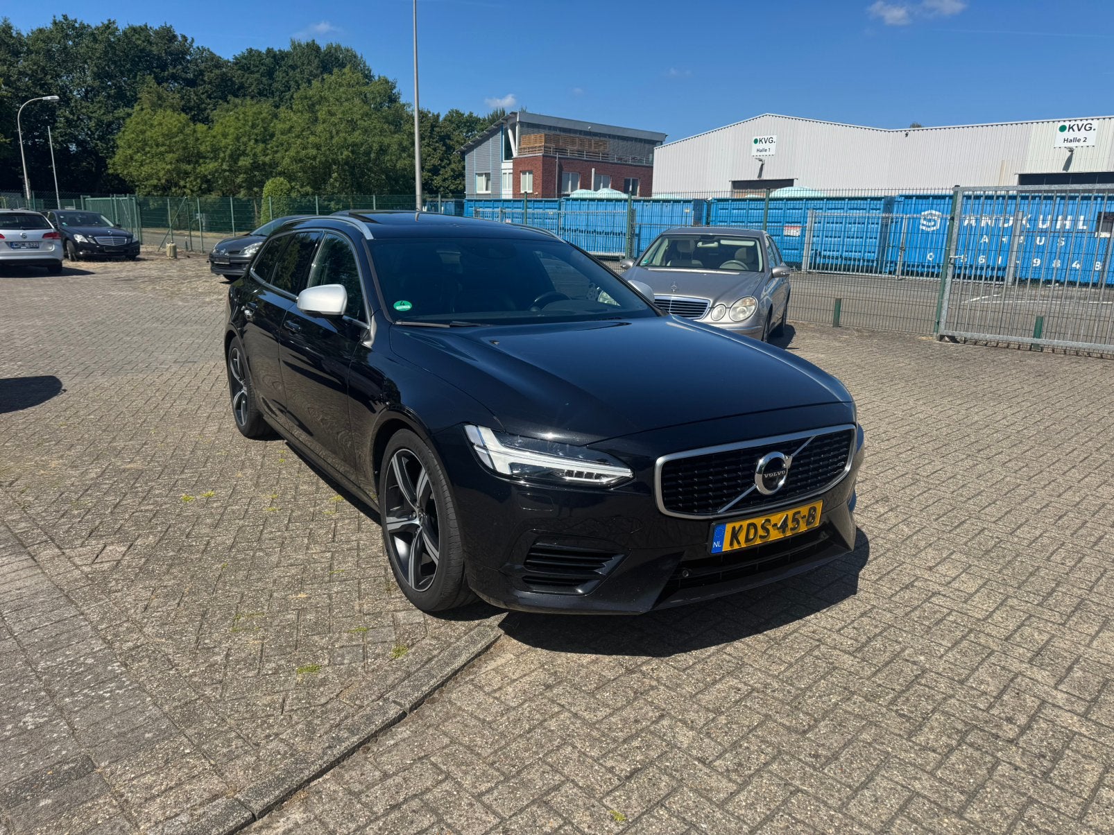 Volvo V90 T8 Twin Engine 390pk Geartronic AWD 2018 Zwart, Auto's, Automaat, V90, 4 cilinders, 1969 cc