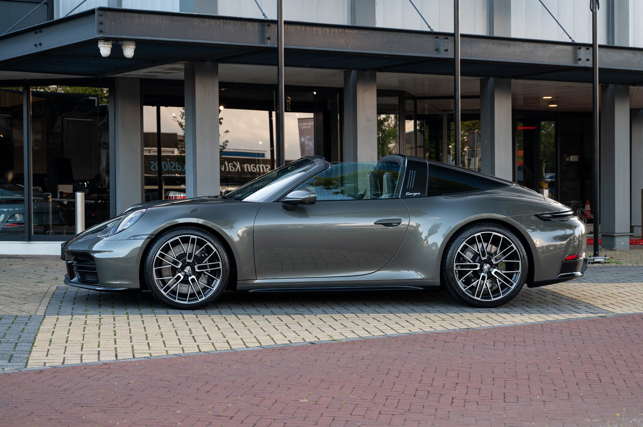 Porsche 911 992.2 Targa 4S (bj 2026, automaat), Auto's, Porsche, Automaat, Gebruikt, Overige kleuren, 4 stoelen