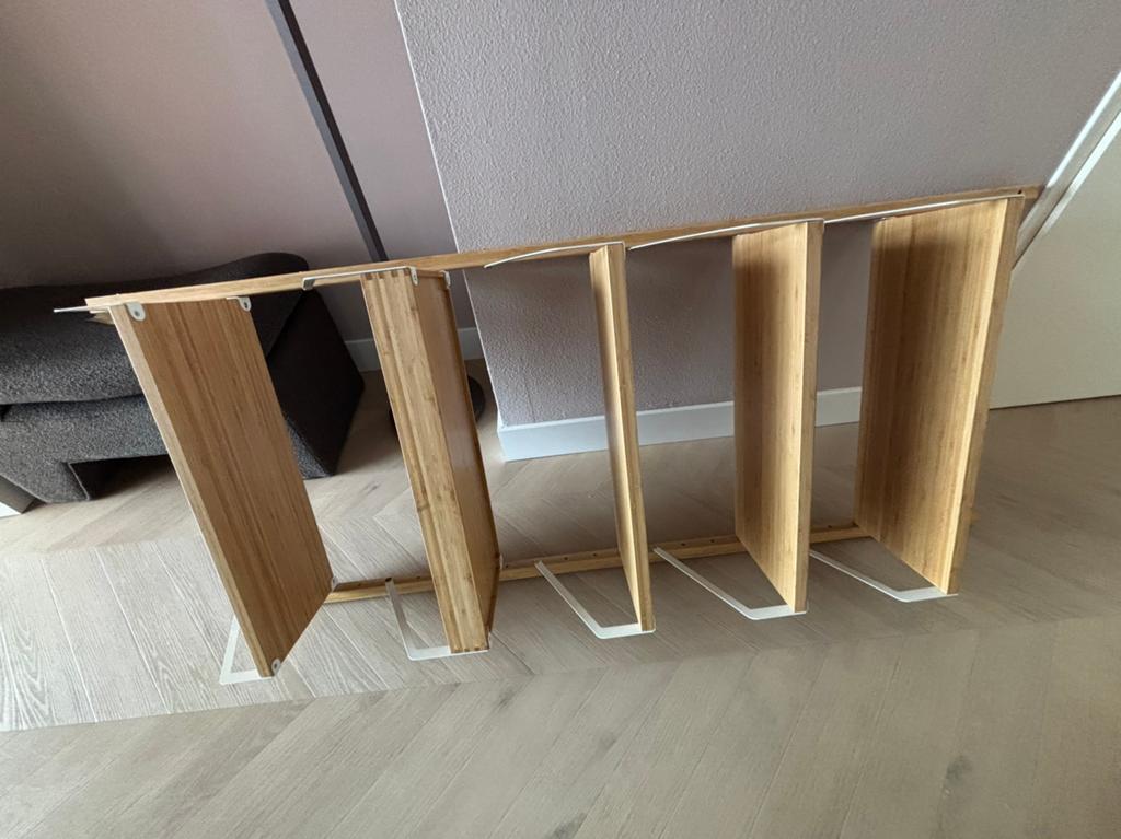 Ikea Svalnas wandsysteem, Ophalen
