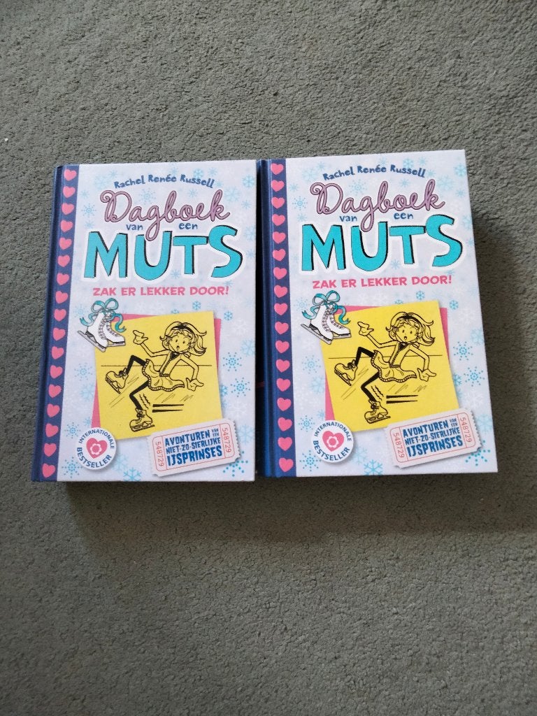 Dagboek van een Muts - Zak er lekker door! (2 boeken), Boeken, Rachel Renée Russell, Fictie, Ophalen, Gelezen