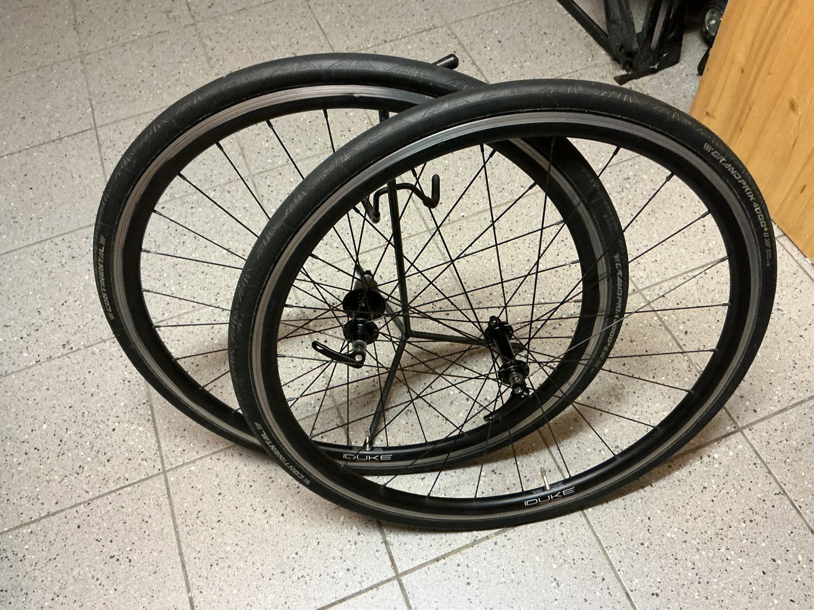Racefietswielen Duke velgrem Shimano, Zo goed als nieuw, Aluminium, Racefiets, Ophalen