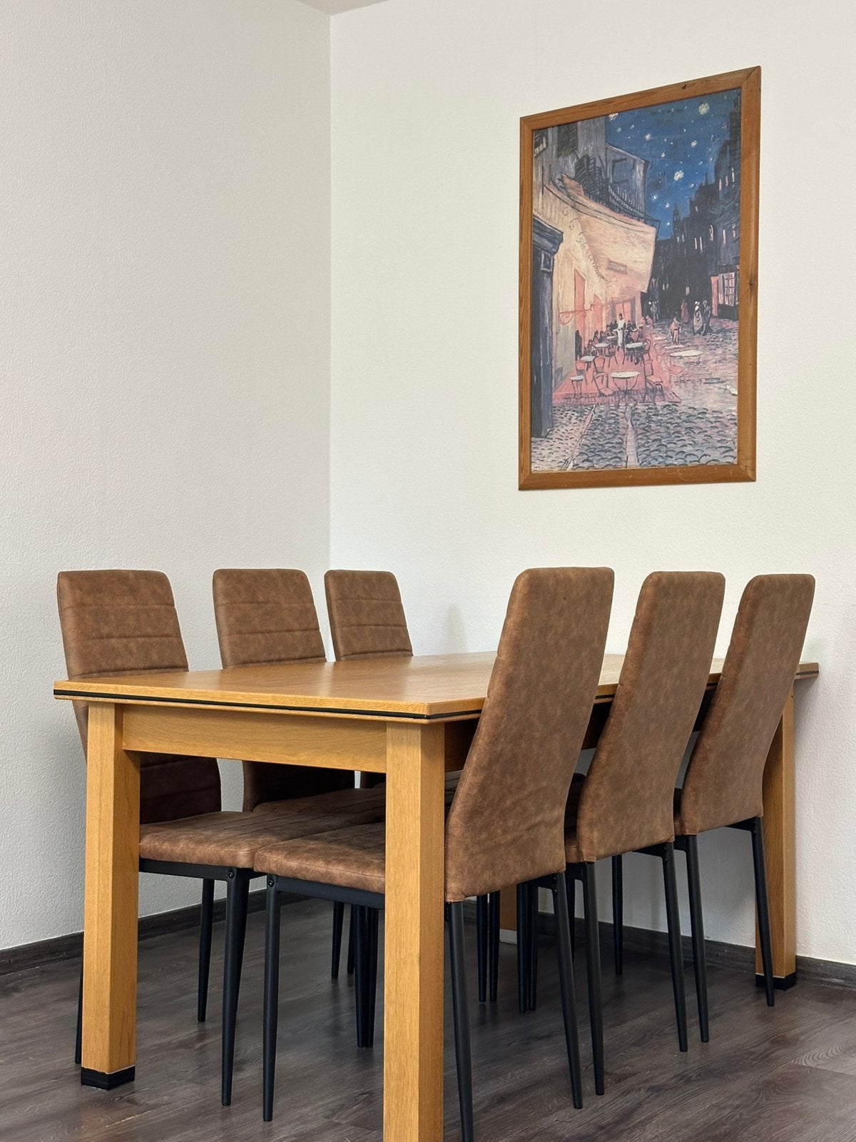 Eikenhouten eettafel met 6 stoelen (ongebruikt), Gebruikt, Eikenhout, 150 tot 200 cm, Vier personen