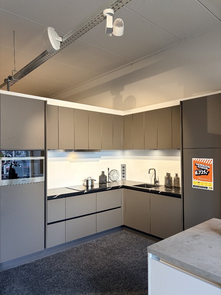 Showroomkeuken, Huis en Inrichting, Ophalen, 200 cm of meer, Nieuw, 200 cm of meer