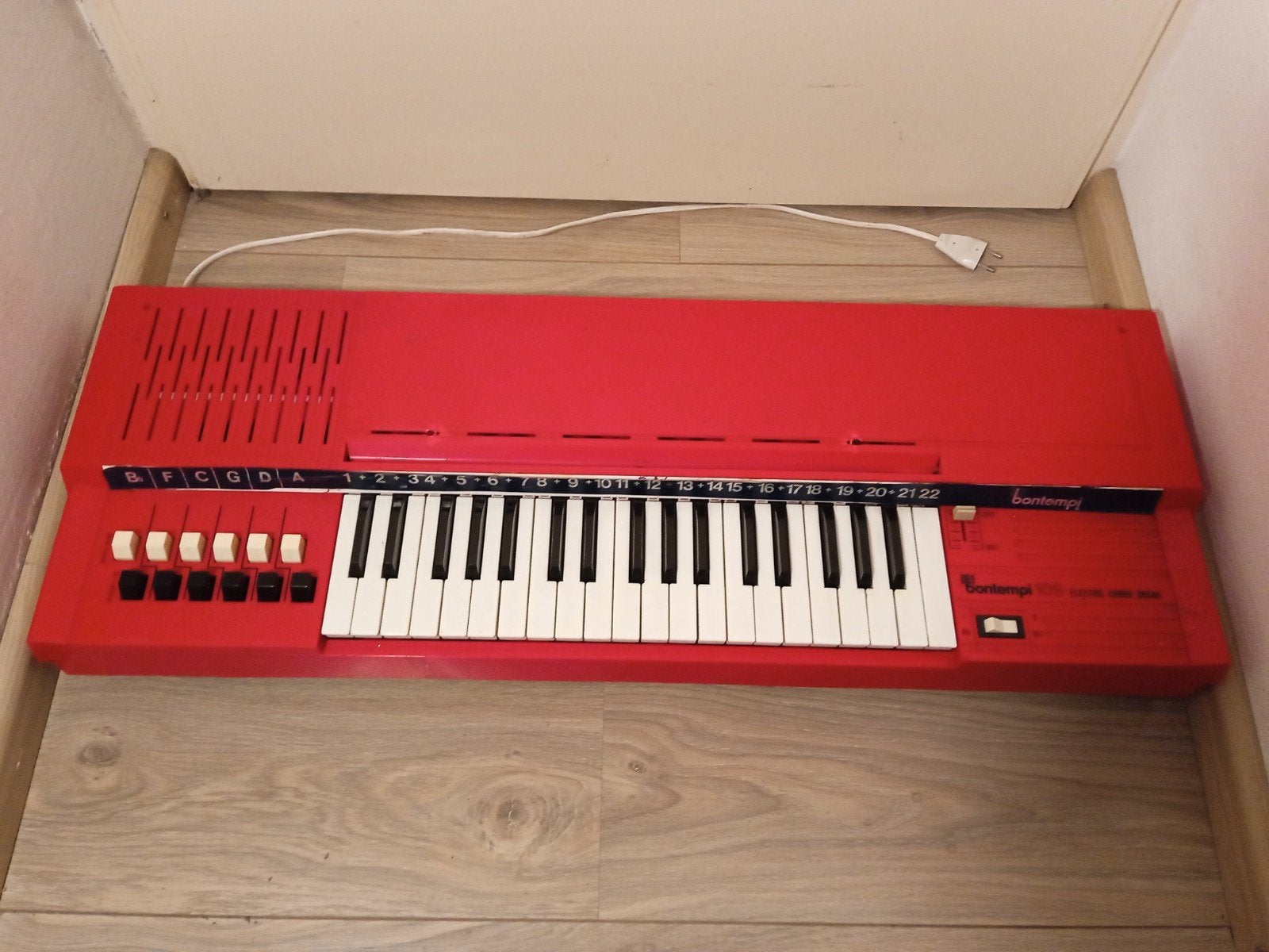 Bontempi 109 Electric Chord Organ - Rood, Ophalen of Verzenden, Gebruikt, Overige typen